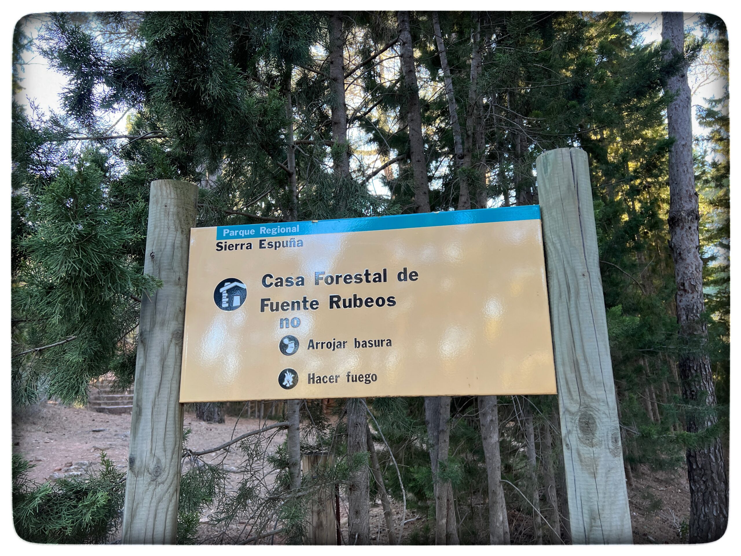 Du visar för närvarande Casa forestal de Fuente Rubeos