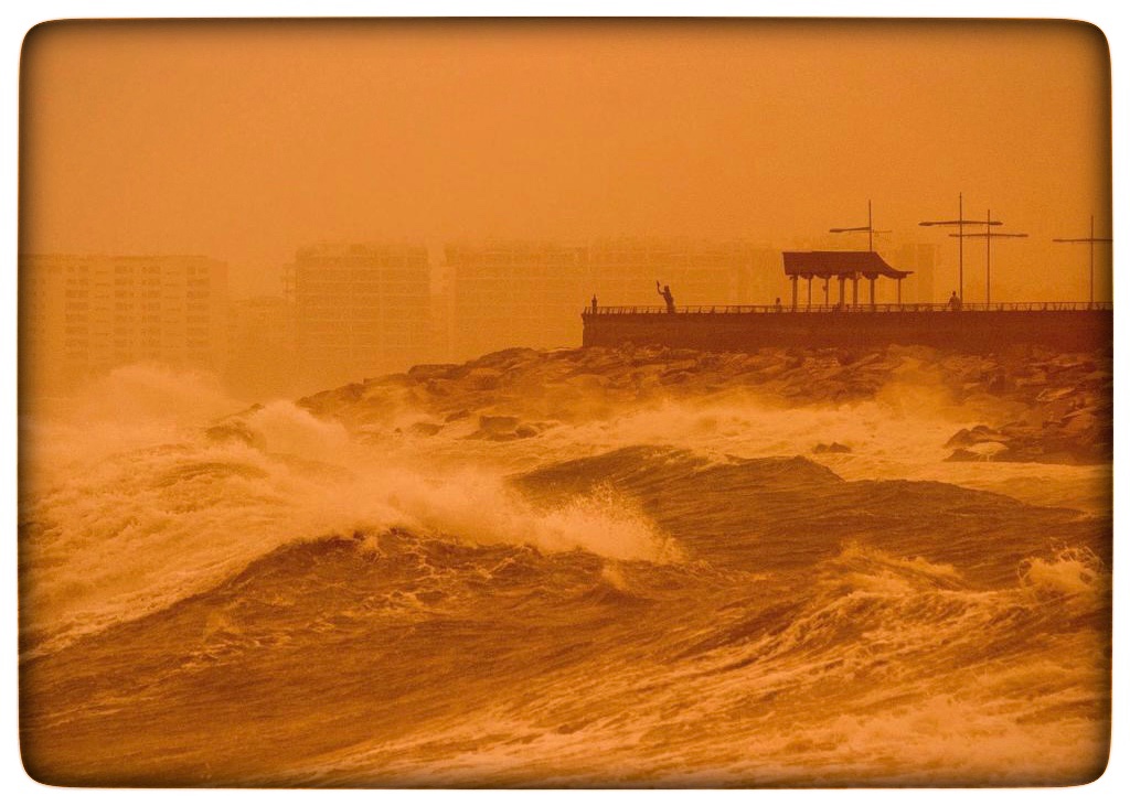 Du visar för närvarande Regn, storm och sand