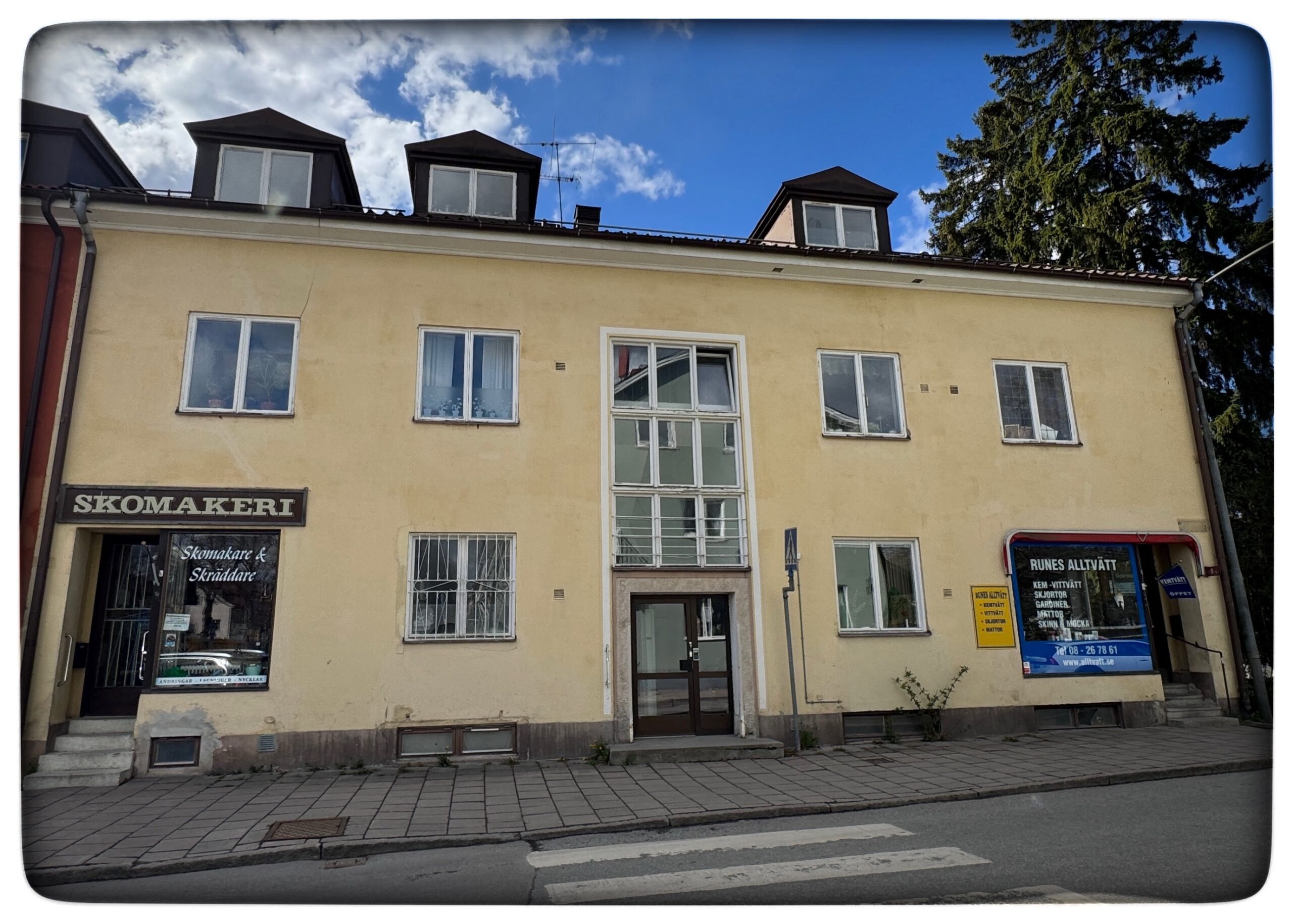 Du visar för närvarande Nockeby Torg