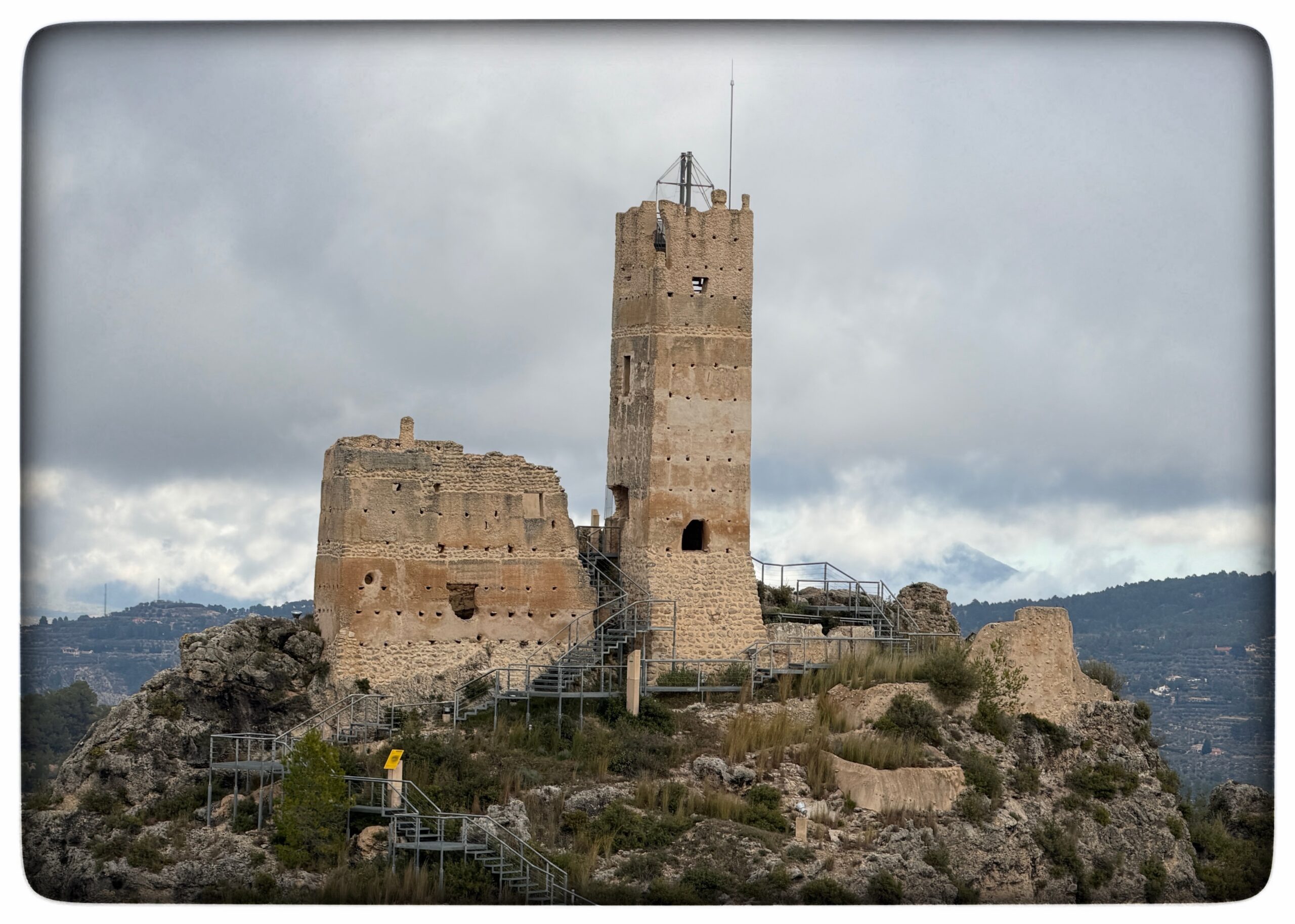 Du visar för närvarande Castell de Penella
